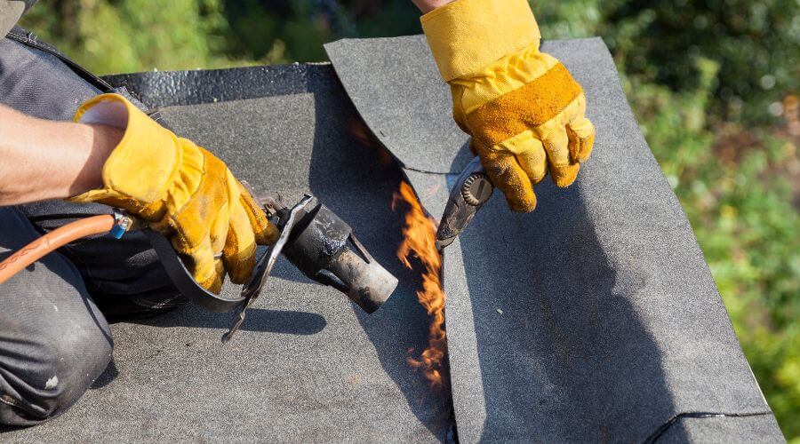 Professional flood damage restoration services in Floydada, TX